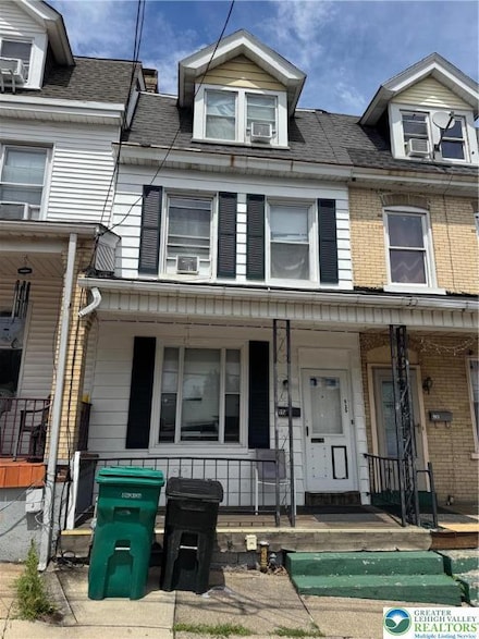 515 N Bishopthorpe St, Fountain Hill, PA 18015