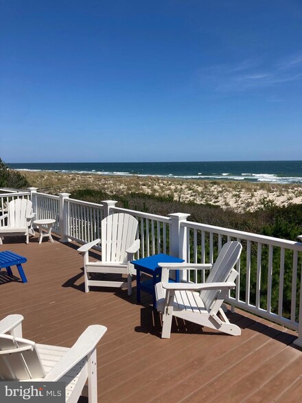 9 E 80th St, Harvey Cedars, NJ 08008