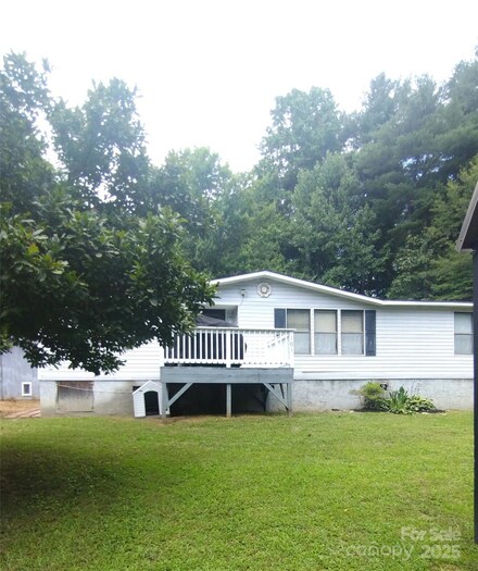 101 Branch Breeze Ln, Zirconia, NC 28790