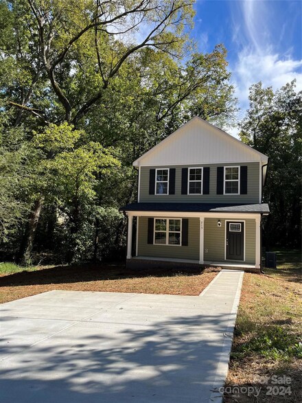 215 Spring Dr, Salisbury, NC 28144