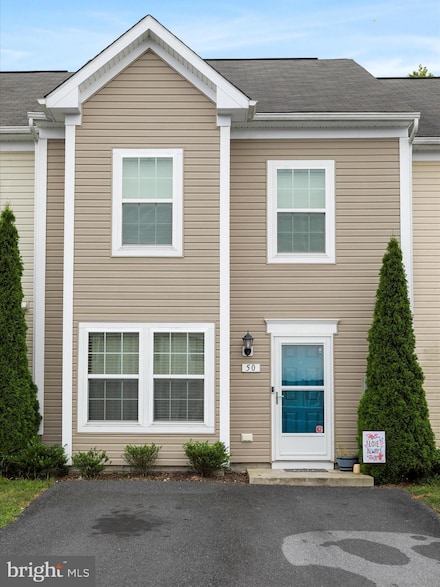 50 Teakwood Dr, Martinsburg, WV 25404