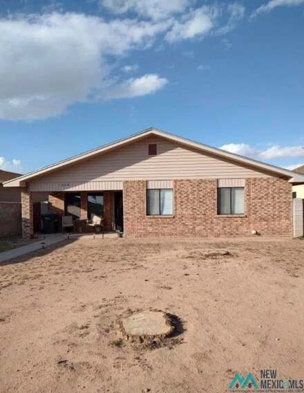 1008 Jason St, Carlsbad, NM 88220