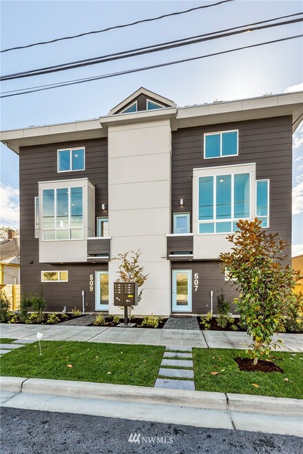 511 S Sullivan St, Seattle, WA 98108