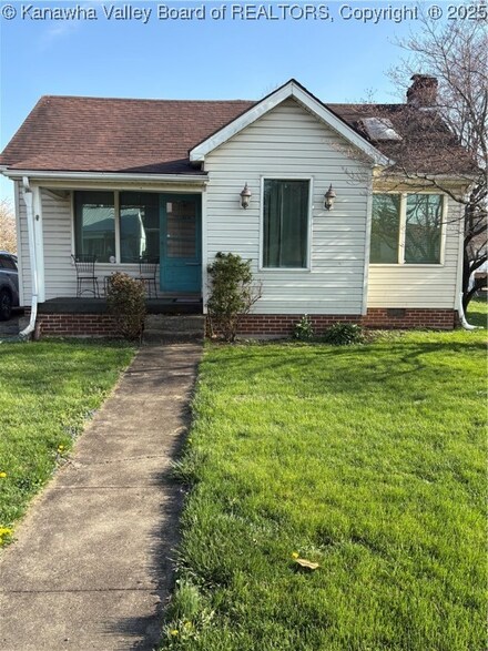 2105 Adams Ave, Huntington, WV 25704