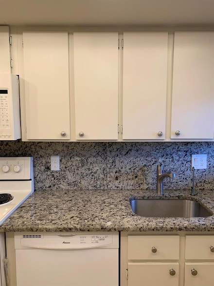3212 Strawflower Way Unit 204, Lake Worth, FL 33467