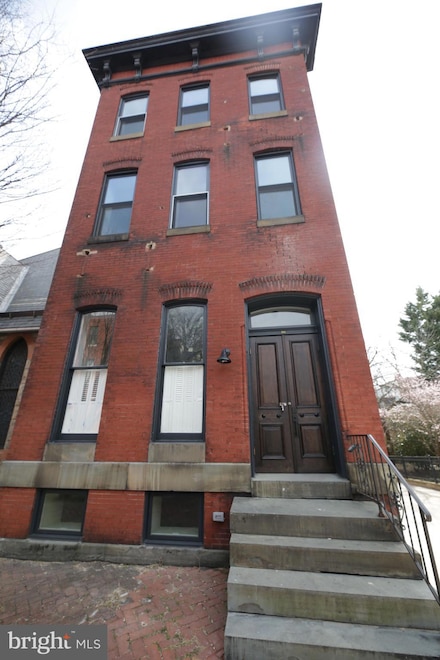 213 Wilson St, Baltimore, MD 21217