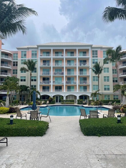 806 E Windward Way Unit 623, Lantana, FL 33462
