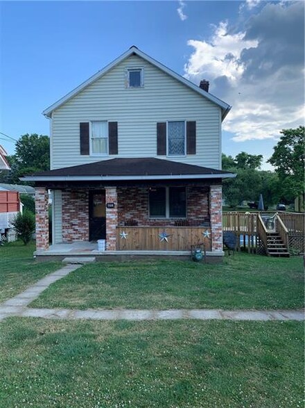 768 Old State Rd, Apollo, PA 15613