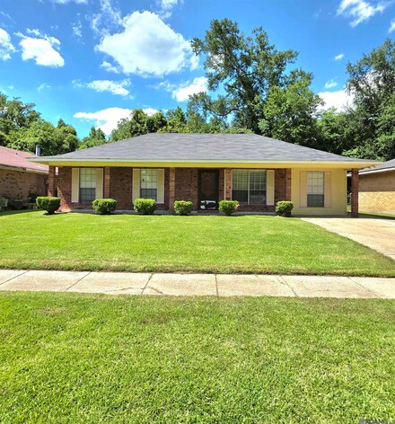 6723 E Monarch Ave, Baton Rouge, LA 70812