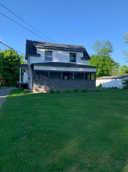 1242 Cumberland Head Rd, Plattsburgh, NY 12901