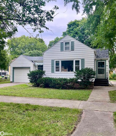 109 6th St N, Humboldt, IA 50548