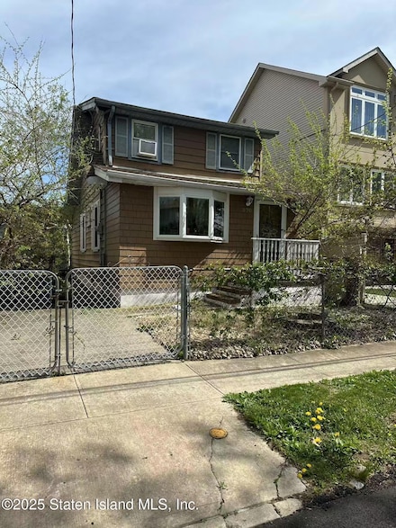 370 Baden Place, Staten Island, NY 10306