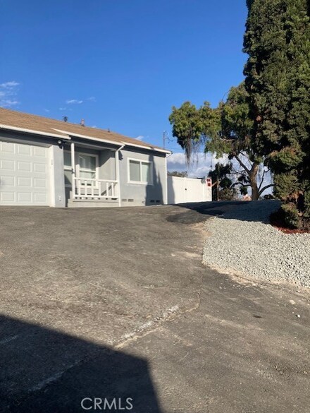 6850 Wunderlin Ave, San Diego, CA 92114