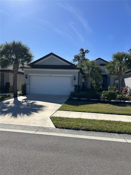 5986 Fiore Dr, Bradenton, FL 34208