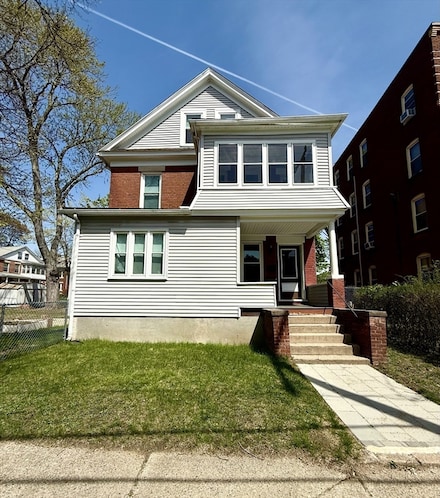 323 Sargeant St Unit 1, Holyoke, MA 01040
