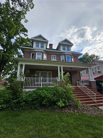 627 E Broadway, Centralia, IL 62801