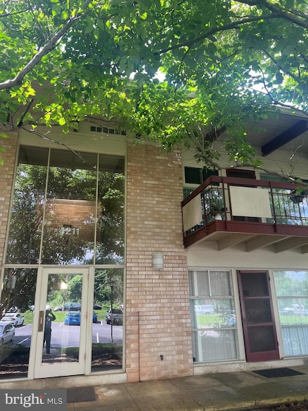 4211 Americana Dr Unit 204, Annandale, VA 22003