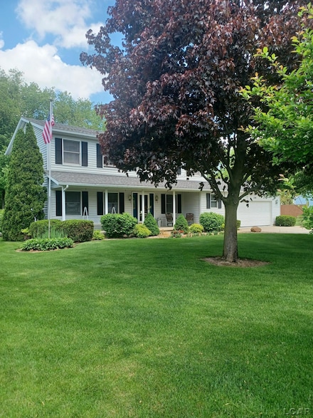 1186 Buckingham Ct, Adrian, MI 49221