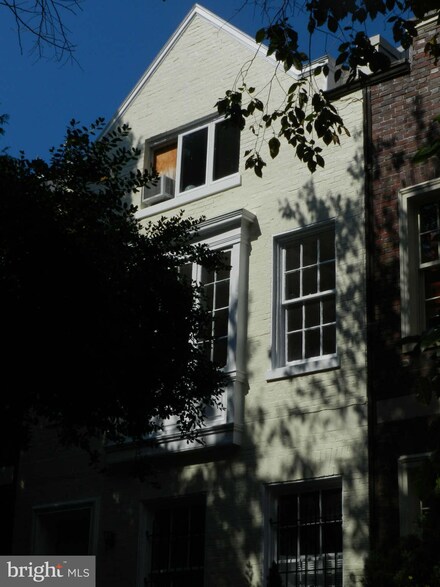 2005 Belmont Rd NW, Washington, DC 20009