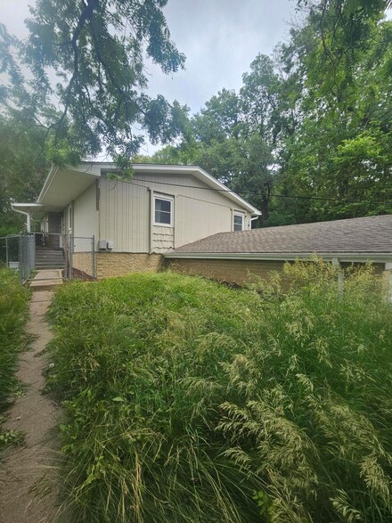 19002 Cathy Ln, Council Bluffs, IA 51503