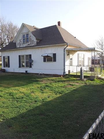 121 W Ponca St, Garber, OK 73738