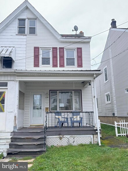 124 N 2nd St, Frackville, PA 17931