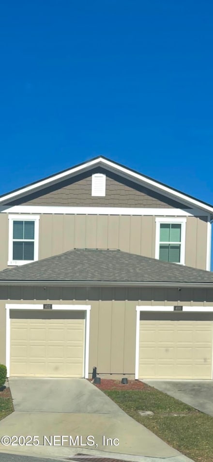 402 Aralia Ln, Jacksonville, FL 32216