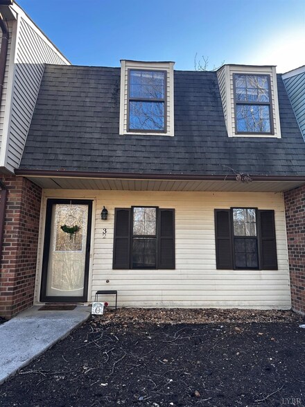 32 Cape Point Ct, Lynchburg, VA 24502