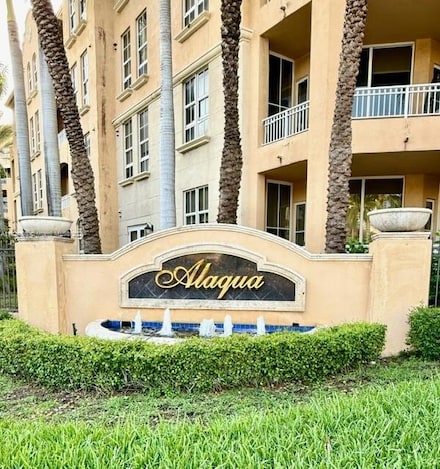 3001 NE 185th St Unit 324, Miami, FL 33180