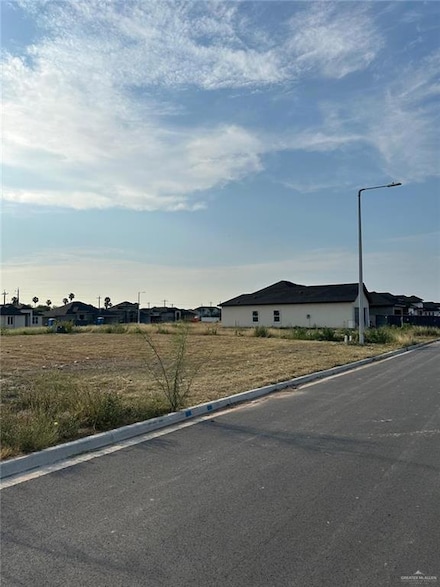 2914 Arboledas Dr, San Juan, TX 78589