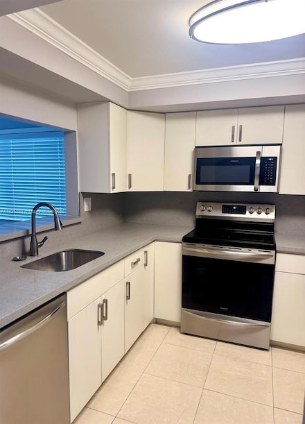 11297 SW 88th St Unit 114M, Miami, FL 33176