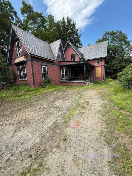 23 S Main St, Randolph, VT 05060