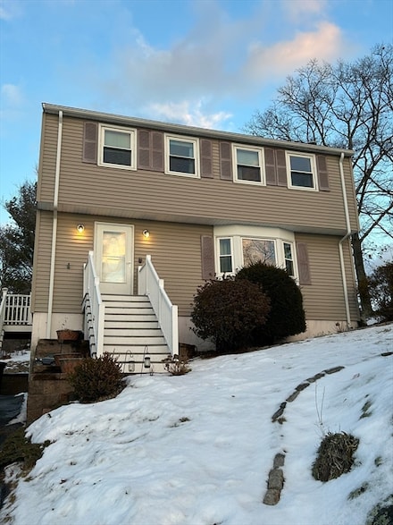 16 Rag Rock Dr, Woburn, MA 01801