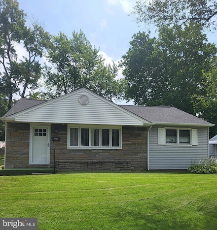 226 Adams Ave, Barrington, NJ 08007