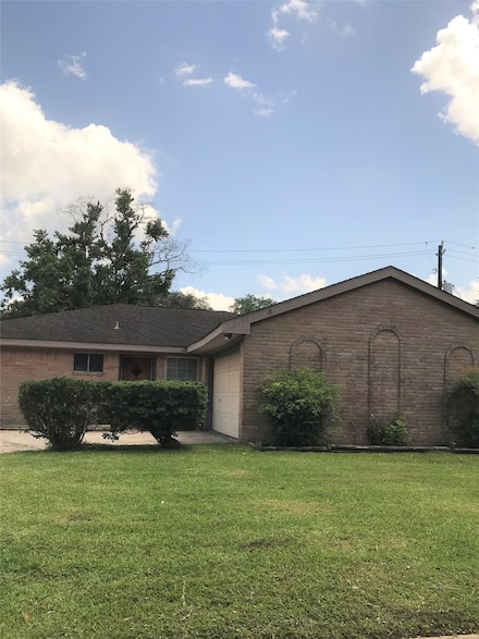 15323 E Fondren Cir, Houston, TX 77071