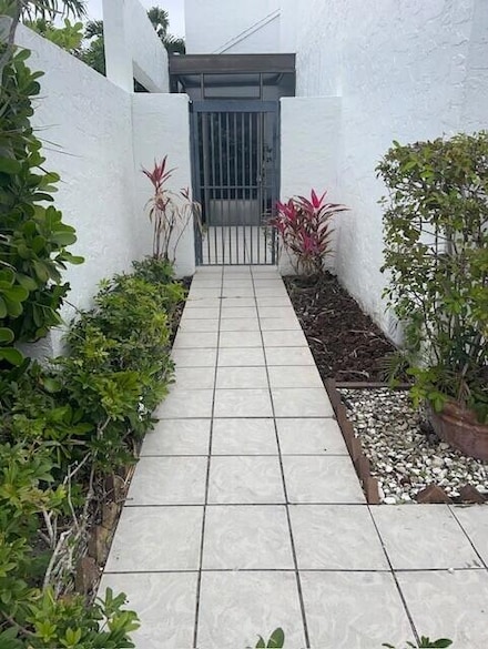 845 NW 21st Way, Delray Beach, FL 33445
