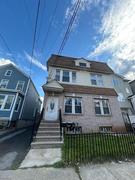 916 Bond St, Elizabeth, NJ 07201