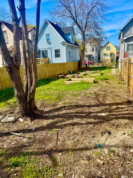 4931 W Ohio St, Chicago, IL 60644