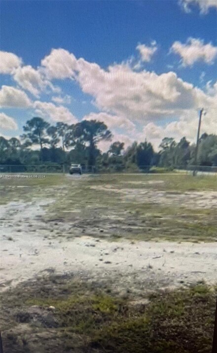 675 Hunting Club Ave, Clewiston, FL 33440