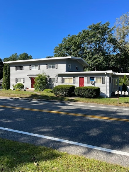 52 Providence Rd, Grafton, MA 01519