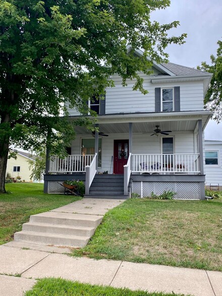 380 Williams St, Lewiston, MN 55952