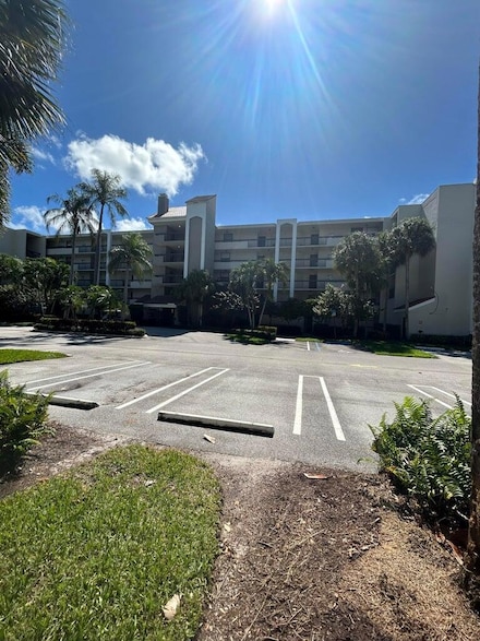 950 Lavers Cir Unit F203, Delray Beach, FL 33444