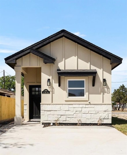 204 S Utah Ave, Weslaco, TX 78596