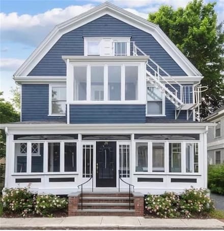 28 Calvert St Unit 1, Newport, RI 02840