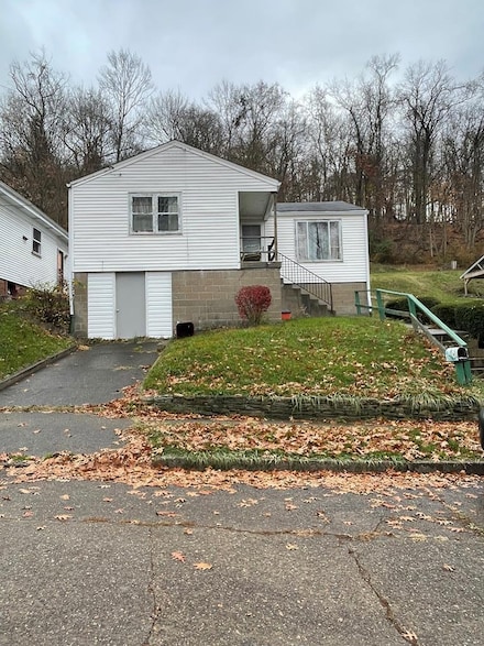 1991 Decatur Ave, Wheeling, WV 26003