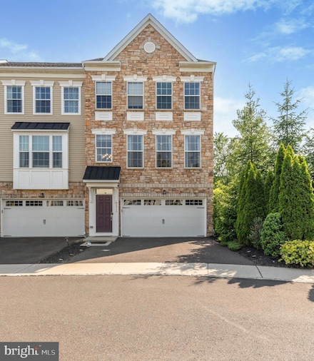 2316 MacI's Cir, Warrington, PA 18976