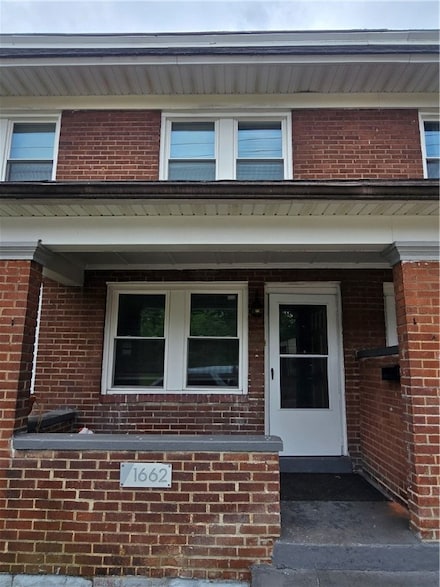 1662 Laketon Rd, Pittsburgh, PA 15221