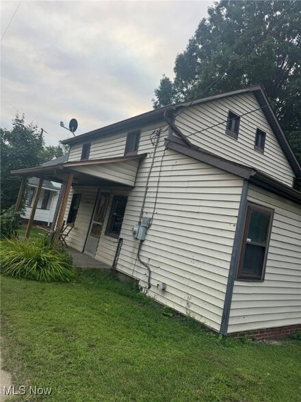 11219 Lincoln St SE, East Canton, OH 44730