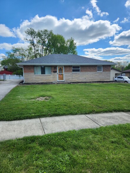 429 Cherry St, Beech Grove, IN 46107
