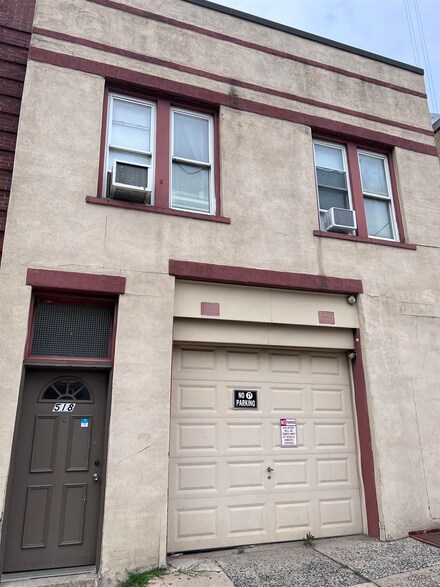 518 51st St, West New York, NJ 07093